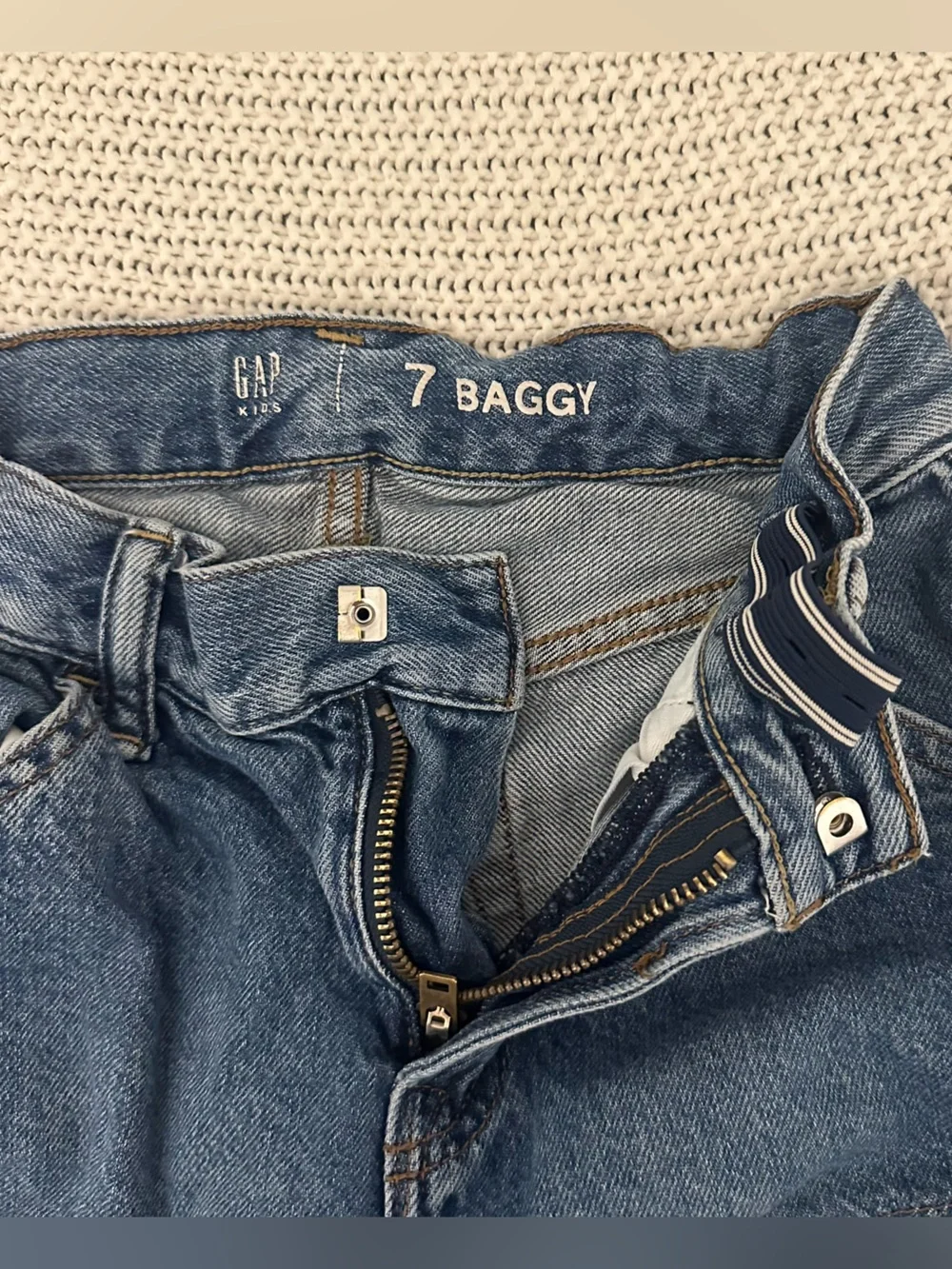 GAP Kids Baggy Cargo Jeans Medium Wash Size 7